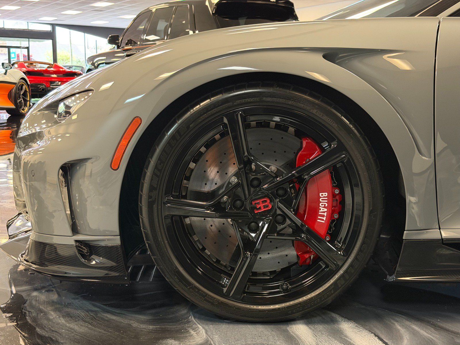 Used 2024 Bugatti Chiron Super Sport AWD/4WD image 9
