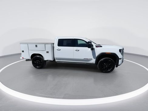 Used 2025 GMC Sierra 2500 AT4 AWD/4WD image 23
