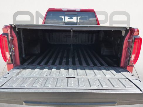 Used 2022 GMC Sierra 1500 AT4 w/ AT4 Premium Package image 12