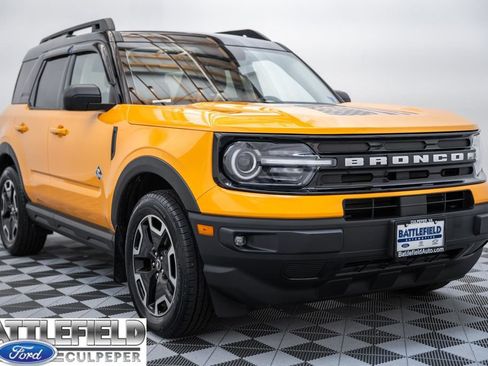 Used 2022 Ford Bronco Sport Outer Banks w/ Tech Package AWD/4WD image 1