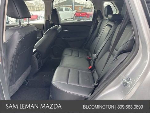 Used 2023 Nissan Rogue SV w/ SV Premium B Package image 16