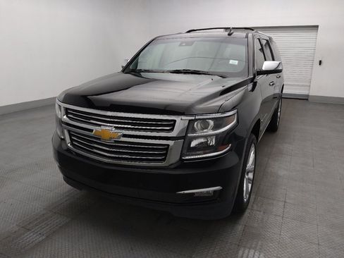 Used 2019 Chevrolet Suburban Premier w/ Premier Plus Edition image 15