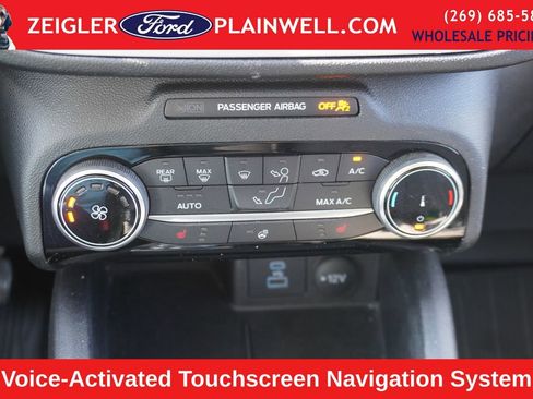 Used 2022 Ford Escape SE w/ Cold Weather Package image 20