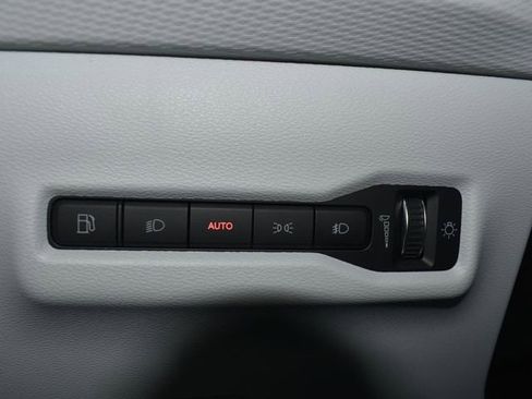 New 2026 Jeep Cherokee Overland image 17