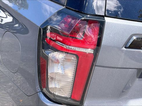 Used 2021 Chevrolet Tahoe Z71 w/ Z71 Off-Road Package image 29