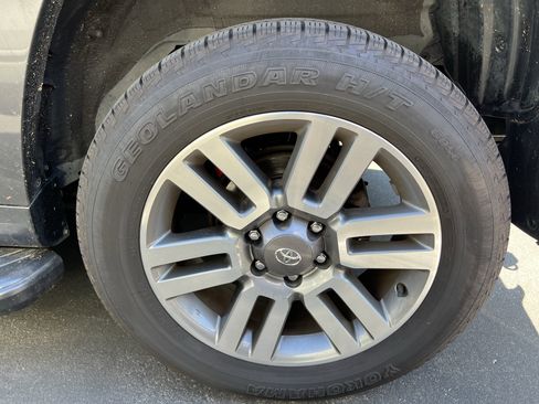 Used 2022 Toyota 4Runner TRD Sport w/ Technology Package image 13