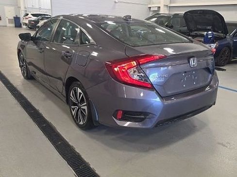 Used 2017 Honda Civic EX-L image 6