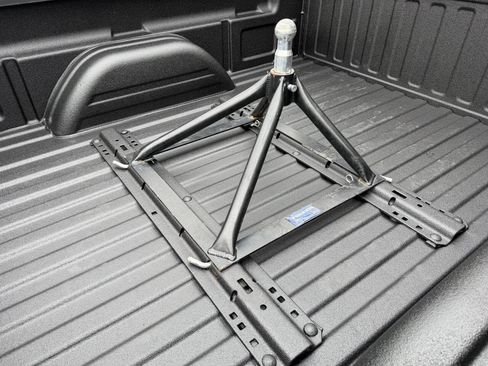 Used 2007 GMC Sierra 2500 SLE w/ Heavy-Duty Power Package image 18