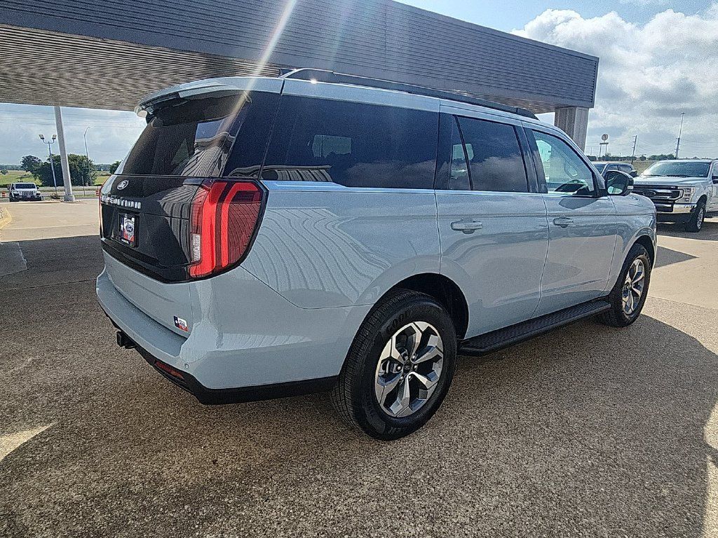 New 2027 Ford Expedition Active RWD image 8