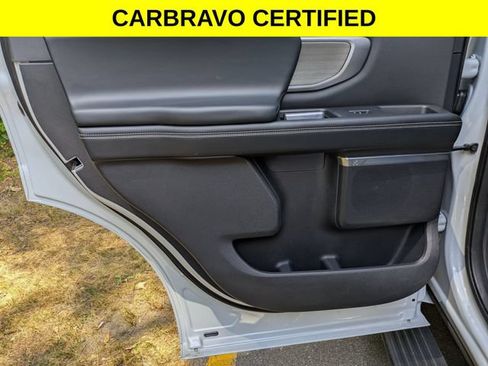 Used 2025 Ford Expedition Platinum AWD/4WD image 27