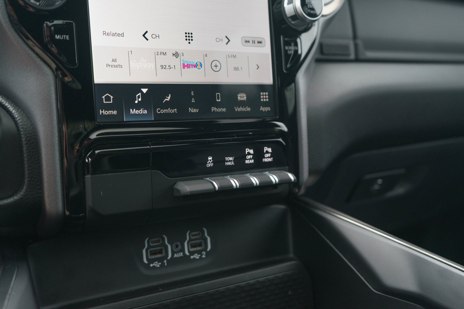 Used 2022 RAM 1500 Sport w/ Rebel Level 2 Equipment Group AWD/4WD image 16