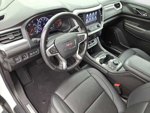 Certified 2022 GMC Acadia SLT w/ Technology Package image 10