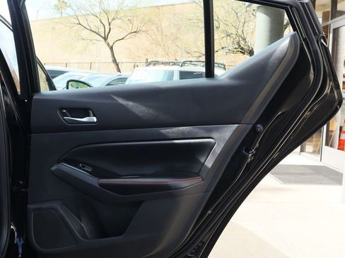 Used 2024 Nissan Altima 2.5 SR image 26