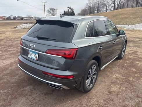 Used 2023 Audi Q5 2.0T Prestige w/ Prestige Package image 9