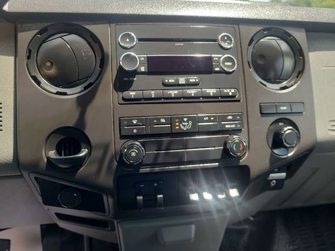 Used 2016 Ford F550 2WD Crew Cab Super Duty w/ Power Equipment Group image 14