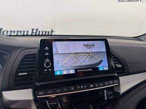 Used 2025 Honda Odyssey Sport-L image 16