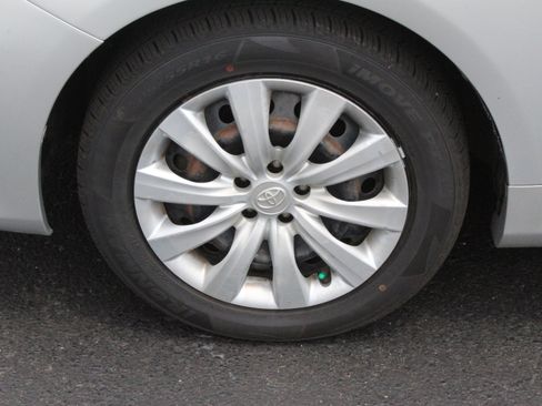 Used 2012 Toyota Corolla LE FWD image 10