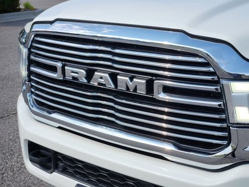 Used 2023 RAM 2500 Laramie AWD/4WD image 33