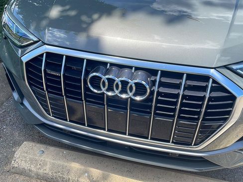 Used 2024 Audi Q3 2.0T Premium Plus AWD/4WD image 2