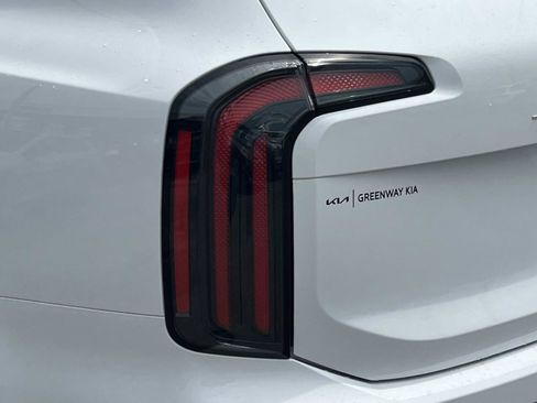 Used 2025 Kia Telluride EX w/ EX Captain's Chair Package AWD/4WD image 48
