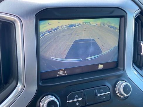 Used 2019 GMC Sierra 1500 SLE image 9