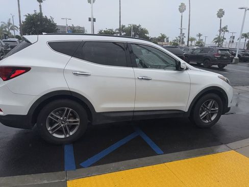 Used 2017 Hyundai Santa Fe Sport image 19