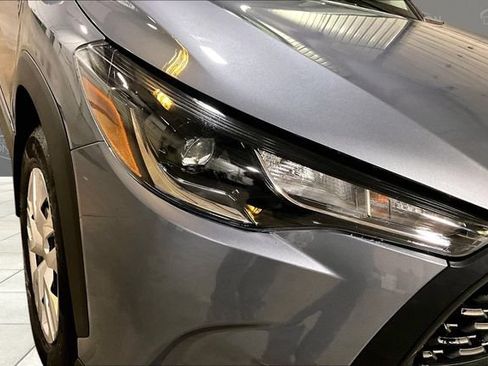 Used 2023 Toyota Corolla Cross L AWD/4WD image 4