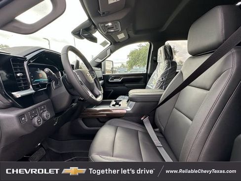 New 2026 Chevrolet Silverado 2500 LT w/ Leather Package AWD/4WD image 23