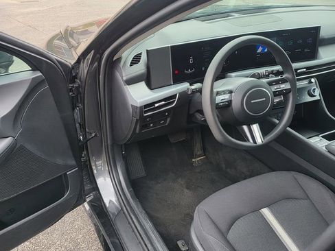 Used 2025 Hyundai Sonata SEL image 4