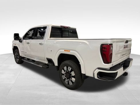 Certified 2024 GMC Sierra 2500 Denali w/ Denali Reserve Package image 5