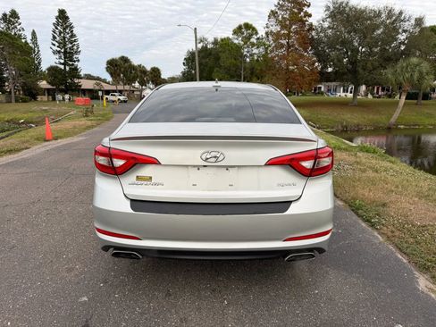 Used 2016 Hyundai Sonata Sport w/ Option Group 02 image 8