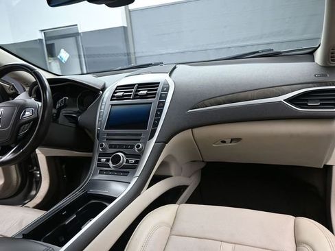 Used 2019 Lincoln MKZ Reserve image 3