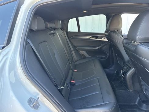 Used 2024 BMW X4 xDrive30i w/ Premium Package image 34