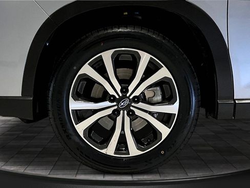 Used 2020 Subaru Forester Limited w/ Popular Package #3 AWD/4WD image 34