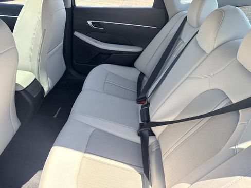 Certified 2025 Hyundai Sonata SE FWD image 13