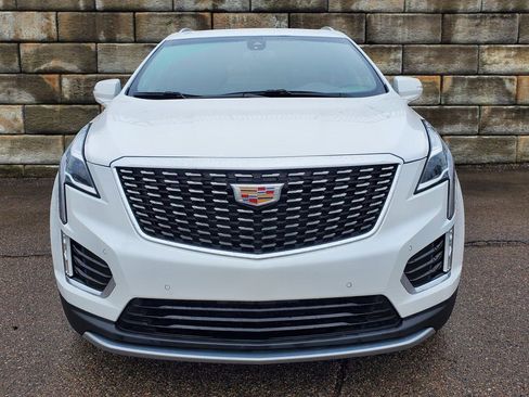Certified 2023 Cadillac XT5 Premium Luxury w/ LPO, Floor Liner Package AWD/4WD image 6
