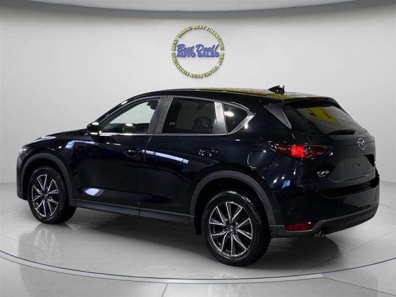 Used 2018 MAZDA CX-5 Touring w/ Preferred Equipment Package FWD image 4