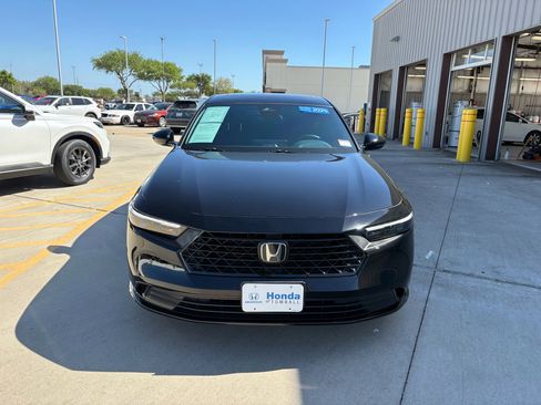 Certified 2025 Honda Accord Sport image 3