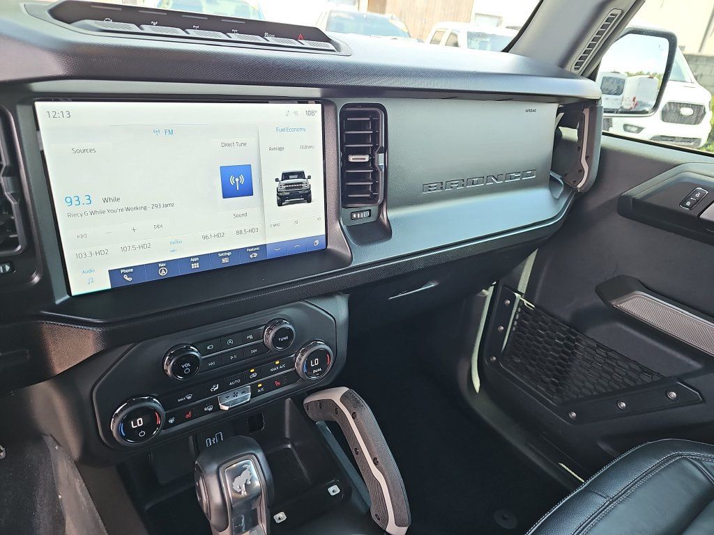 Used 2021 Ford Bronco First Edition AWD/4WD image 24