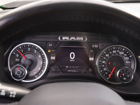 Used 2022 RAM 1500 Laramie AWD/4WD image 14