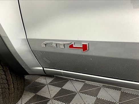 New 2026 GMC Canyon AT4 AWD/4WD image 9