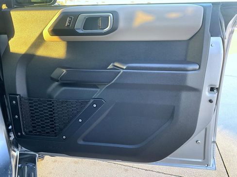 Used 2024 Ford Bronco Wildtrak image 17