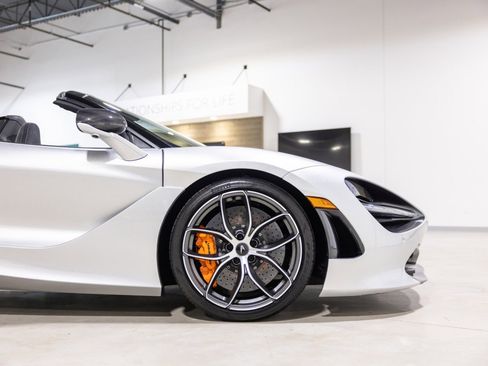 Used 2020 McLaren 720S Performance image 20