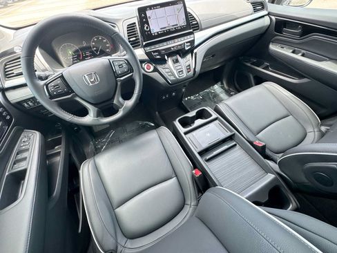 Certified 2026 Honda Odyssey Touring image 23