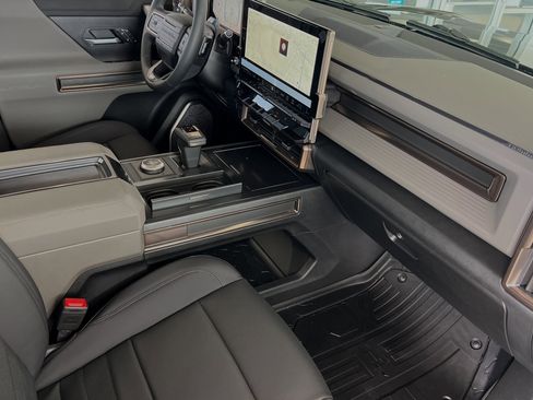 New 2025 GMC Hummer EV 3X image 16