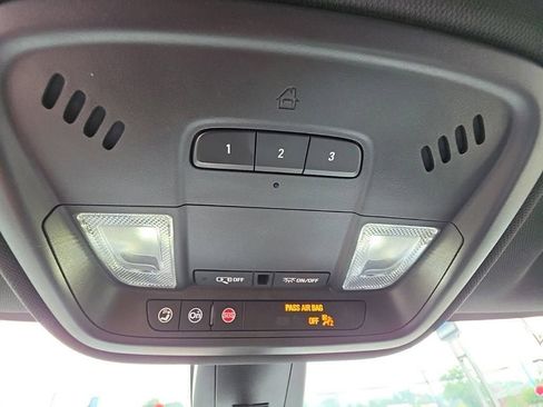 Certified 2023 Chevrolet Traverse LT AWD/4WD image 22