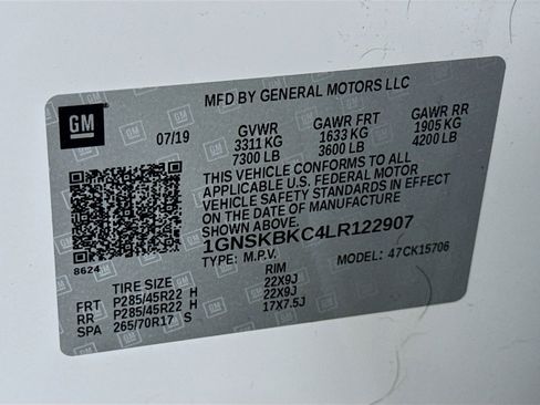 Used 2020 Chevrolet Tahoe LT w/ RST Edition image 32