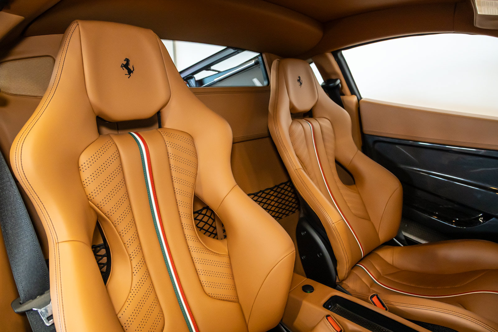 Used 2015 Ferrari 458 Speciale Coupe RWD image 35