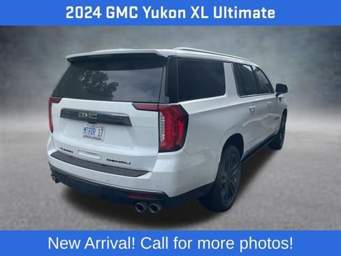 Used 2024 GMC Yukon XL Denali Ultimate AWD/4WD image 3