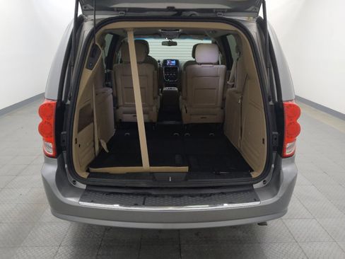 Used 2015 Dodge Grand Caravan SXT w/ UConnect Hands-Free Group image 29